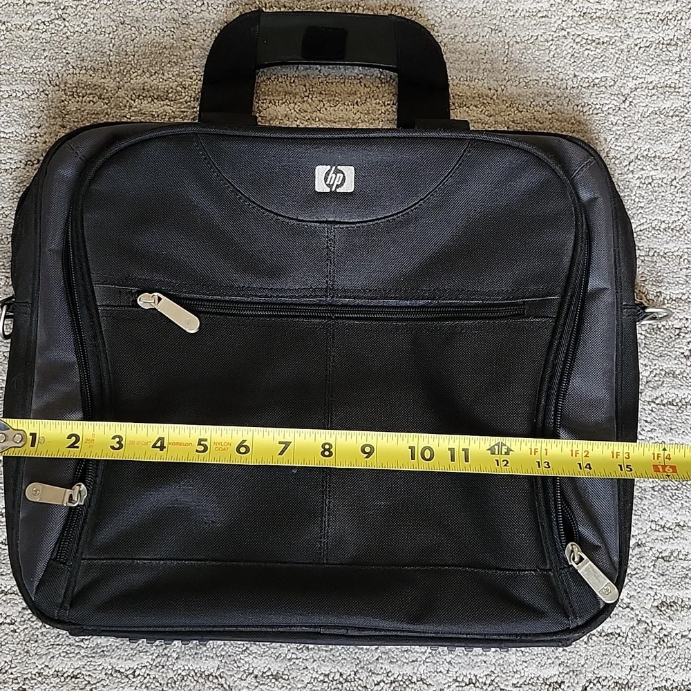 HP Spares Laptop computer tablet bag LAST CHANCE DONATING SOON